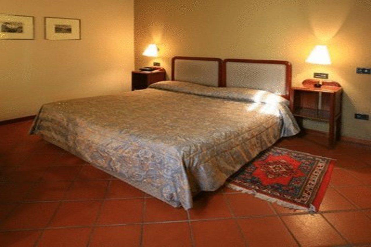 Hotel Palazzo Bocci Spello Buitenkant foto